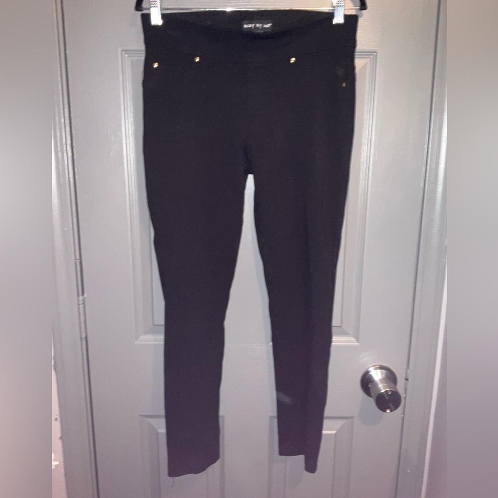Body By Us large black jegging
